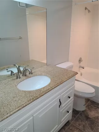 Photo #6: 2431936 Listing 