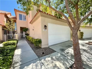 Photo #1: 2431960 Listing