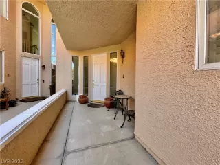 Photo #5: 2431960 Listing