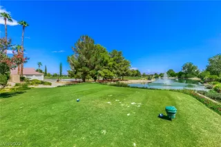 Photo #5: 2431972 Listing 