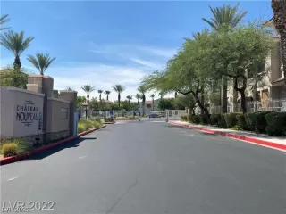 Photo #1: 2432047 Listing