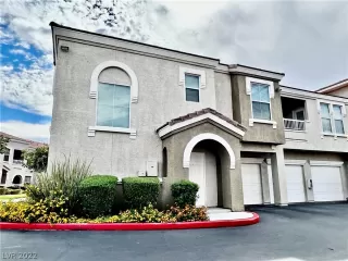 Photo #2: 2432047 Listing