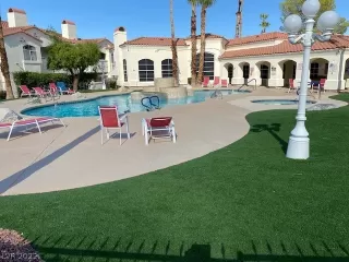 Photo #3: 2432067 Listing