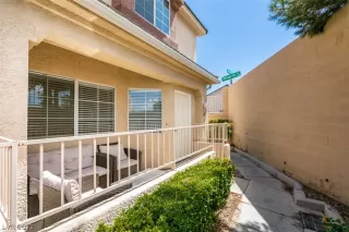 Photo #1: 2432085 Listing 