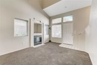 Photo #5: 2432091 Listing 