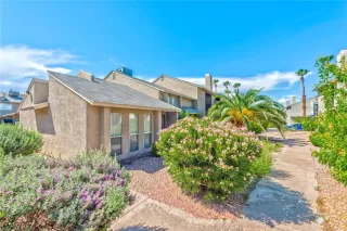 Photo #1: 2432102 Listing 