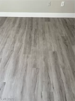 Photo #1: 2432103 Listing