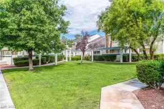 Photo #1: 2432113 Listing