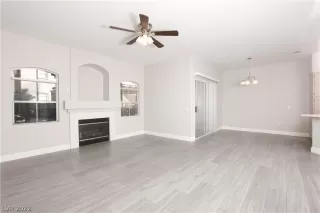 Photo #3: 2432131 Listing