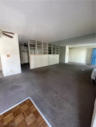 Photo #2: 2432151 Listing 