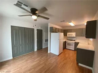 Photo #1: 2432193 Listing 