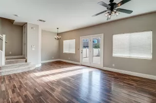 Photo #4: 2432214 Listing 