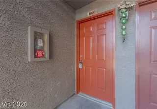 Photo #2: 2432242 Listing 