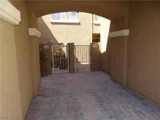 Photo #1: 2432243 Listing 