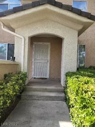 Photo #2: 2432278 Listing 