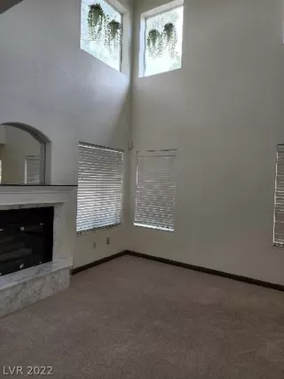 Photo #5: 2432278 Listing 