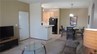 Photo #3: 2432283 Listing 