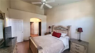 Photo #6: 2432283 Listing 