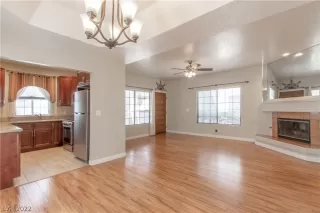 Photo #1: 2432287 Listing 