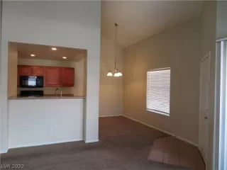 Photo #2: 2432356 Listing 