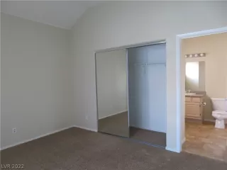 Photo #6: 2432356 Listing 