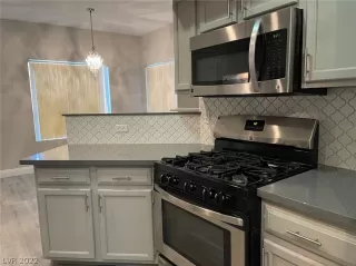 Photo #1: 2432359 Listing