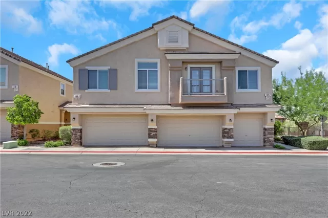 MLS: 2432436 Condo For Sale