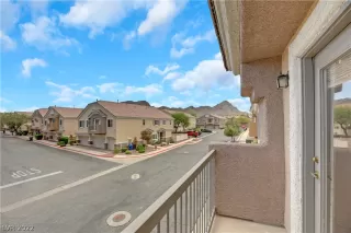 Photo #3: 2432436 Listing