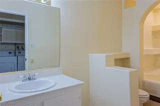 Photo #3: 2432445 Listing