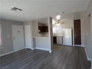 Photo #2: 2432460 Listing 