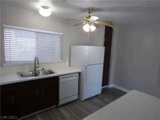 Photo #4: 2432460 Listing 