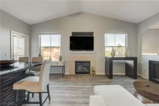 Photo #4: 2432464 Listing 