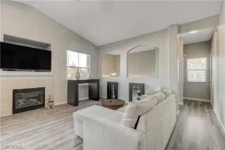 Photo #5: 2432464 Listing 