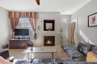 Photo #3: 2432478 Listing 