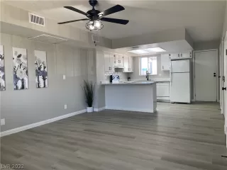 Photo #2: 2432584 Listing