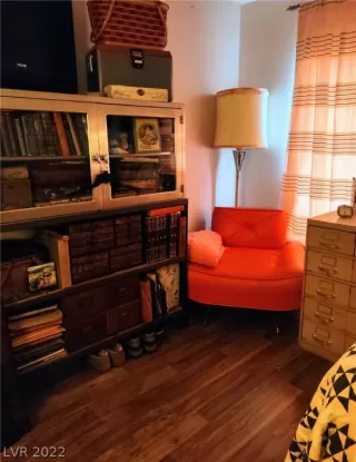 Photo #2: 2432608 Listing