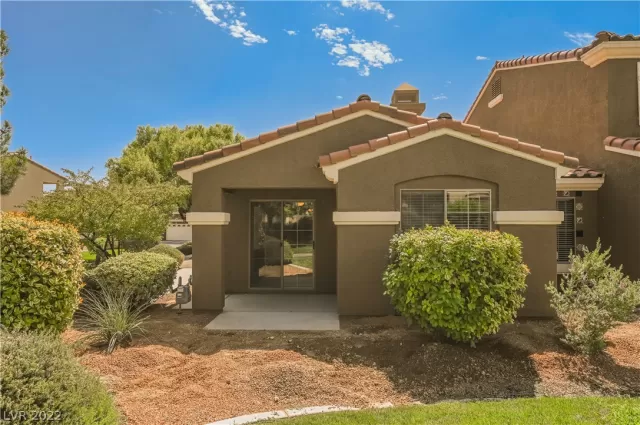 MLS: 2432647 Condo For Sale