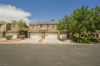 Photo #2: 2432647 Listing