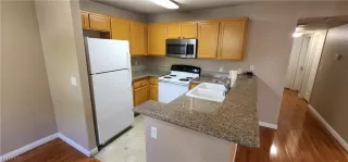 Photo #4: 2432668 Listing 