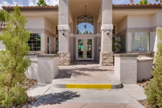 Photo #2: 2432675 Listing 