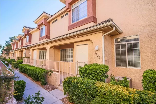 MLS: 2432701 Condo For Sale