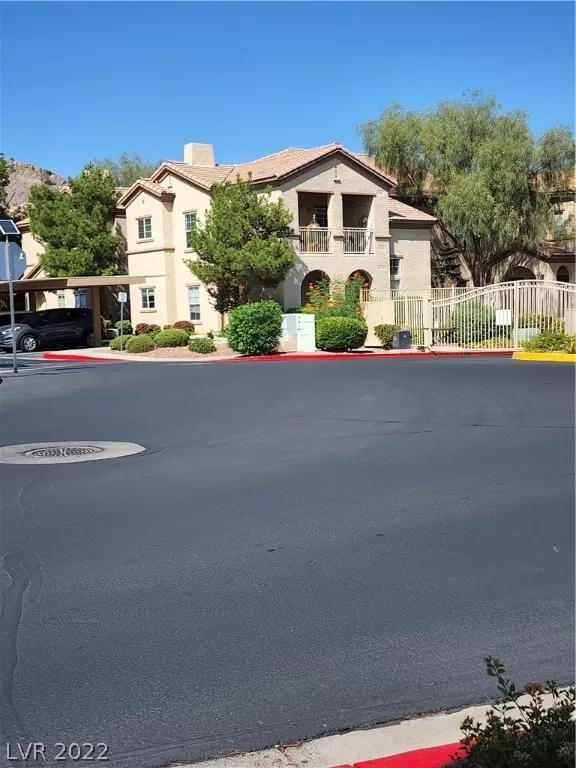 MLS: 2432782 Condo For Sale