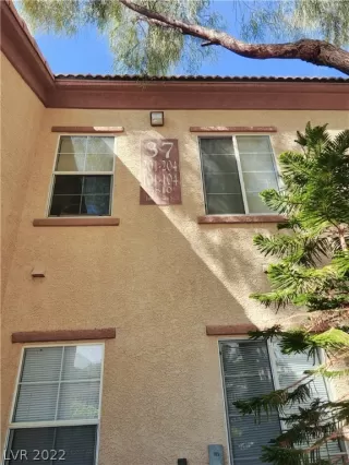 Photo #1: 2432782 Listing