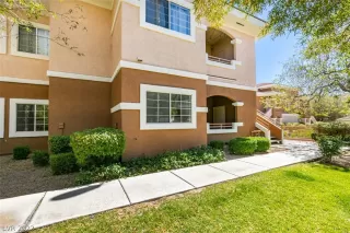 Photo #2: 2432820 Listing 