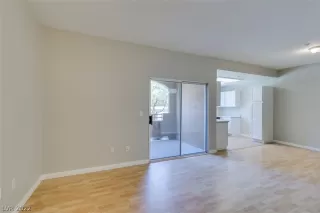 Photo #6: 2432820 Listing 