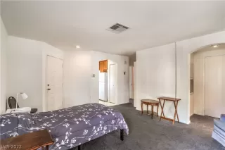 Photo #3: 2432861 Listing