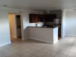 Photo #2: 2432892 Listing 