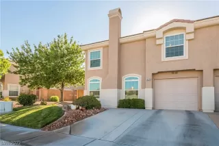 Photo #1: 2432910 Listing