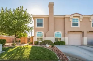 Photo #2: 2432910 Listing