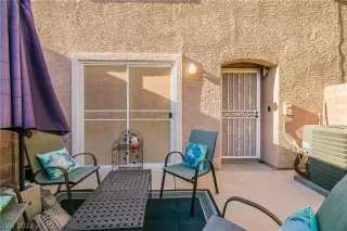 Photo #6: 2432910 Listing